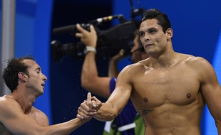 Gilot et Manaudou, deux des relayeurs français médaillés d'argent...