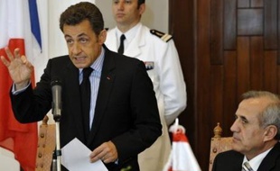 Le président français Nicolas Sarkozy, en visite samedi à Beyrouth, a appelé les Libanais à la réconciliation et au dialogue après une longue crise politique qui a dégénéré en combats meurtriers.