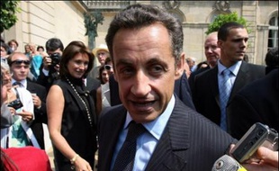 Nicolas Sarkozy ne donnera pas la traditionnelle interview télévisée à l'occasion du 14 juillet, ni de conférence de presse auparavant comme il l'avait un temps envisagé.