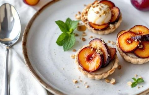 Les prunes gourmandes à l’honneur : 4 recettes aussi douces que juteuses et rapides à absolument tester cet été