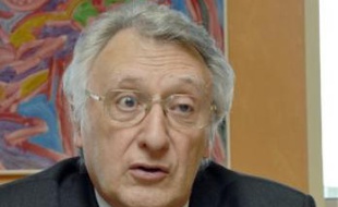Bernard Derosier défend son fils.
