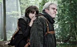 Les personnages de Bran Stark et Hodor dans la saison 2 de Game of Thrones