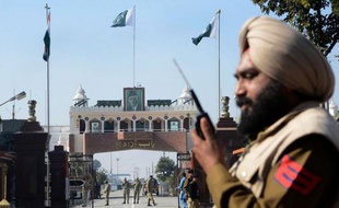 Le Pakistan a accusé l'Inde de "bellicisme" et fermement condamné mercredi les nouveaux tirs indiens ayant selon lui tué un autre de ses soldats dans la région disputée du Cachemire, un nouvel incident qui pèse sur le fragile processus de paix entre les deux puissances militaires nucléaires rivales.