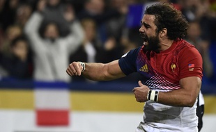 L'ailier du XV de France Yoann Huget après son essai inscrit contre les Samoa, le 12 novembre 2016 au Stadium de Toulouse.