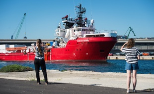 L'Ocean Viking lors de son escale à Marseille