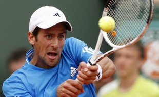 Le tennisman serbe Novak Djokovic, lors de son 3e tour à Roland-Garros, perdu face à Philipp Kohlschreiber le 30 mai 2009.