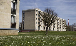 La cité Guynemer à Creil (Oise) où le braqueur en cavale Redoine Faïd a grandi, le dimanche 15 avril 2013.