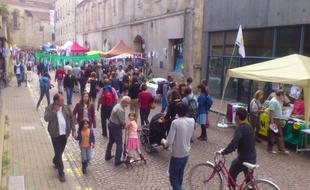 Alternatiba Gironde dans le quartier Sainte-Croix.
