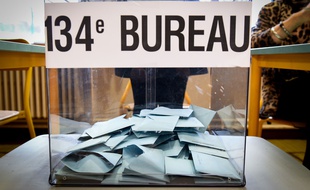 Un bureau de vote lors des élections municipales de 2014.