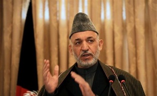 Le président afghan Hamid Karzaï a appelé samedi l'ONU à rayer de sa liste noire les noms des chefs talibans qui ne sont pas liés au réseau Al-Qaïda, comme première étape vers un futur dialogue de paix.