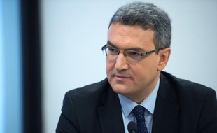 Aymeric Chauprade, conseiller spécial de Marine Le Pen sur les questions internationales et tête de liste du Rassemblement Bleu Marine aux européennes en Ile-de-France, lors d'une conférence de presse le 22 janvier 2014.