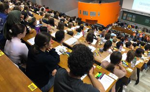Les étudiants en Paces de Nantes passent leur concours blanc, le 8 novembre 2019