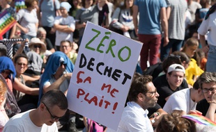 « Zero dechet ca me plait», slogan
repéré à la Marche pour le climat le 9 août 2018.