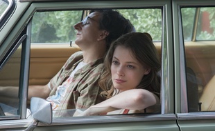 Gillian Jacobs et Paul Rust, le duo de Love (Netflix, 19 février 2015)