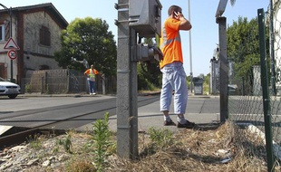 Un octogénaire a été tué lundi matin, percuté par un TER sur un passage à niveau à Toulouse (Haute-Garonne),le 8 juillet 2013.