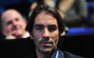 L'ancien internation français Robert Pires, le 8 novembre 2013 à Londres.