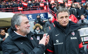 René Bouscatel et Guy Novès le 23 février 2013, lors du 1.001e match du manager du Stade Toulouse contre Bayonne, à Ernest-Wallon.