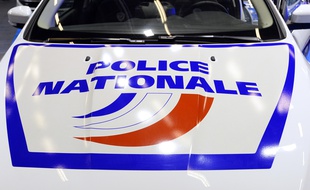 Illustration d'une voiture de police.