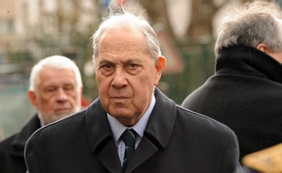 Charles Pasqua aux obsèques de Robert Pandraud, le 23 février 2010, à Paris.