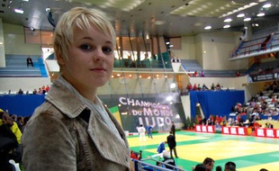 La judoka française Morgane Ribout, lors des championnats du monde junior à Coubertin, le 23 octobre 2009.