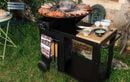Envie d’un coin barbecue ultra-pratique ? Ce braséro gaz & wok sur chariot est à 489 € chez Botanic (au lieu de 599 €)
