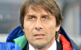 Antonio Conte sur le banc de l'équipe de l'Italie contre l'Allemagne, le 29 mars 2016.