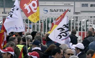 Manifestation de salariés du groupe d'aéronautique et de défense Safran, le 26 mars 2015 à Toulouse