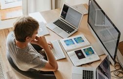 10 métiers qui pourraient disparaître d'ici 2030 ?