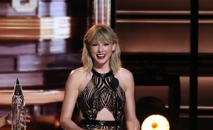 Taylor Swift aux CMA Awards 2016.