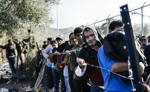 Des migrants à Moria, le principal camp grec sur l'île de Lesbos, le 19 octobre 2015