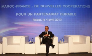 Le président François Hollande a réaffirmé aux familles des Français enlevés au Mali, qu'il a reçues vendredi à l'Elysée, "sa détermination à obtenir leur libération", selon un communiqué de la présidence