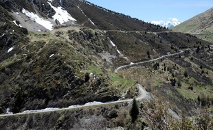 Les coureurs devront emprunter la descente du Col de Sarenne entre les deux ascensions de l'Alpe-d'Huez.