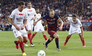 Krychowiak avec Séville face au Barça