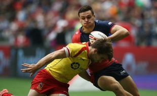 Pablo Fontes réussit un plaquage avec l'équipe d'Espagne de rugby à VII (on n'a pas trouvé de photos de rugby à XV)