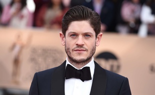 L'acteur Iwan Rheon.