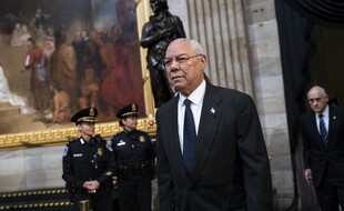 Il était le premier Afro-Américain à avoir occupé le poste de chef d'état-major des armées.