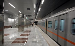 Le groupe industriel allemand Siemens, qui vient de solder un vieux conflit avec le gouvernement grec, a annoncé mercredi qu'il allait procéder à l'automatisation partielle du métro d'Athènes, un chantier d'un volume de 41 millions d'euros.