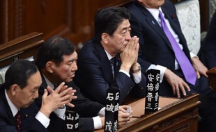 Le Premier ministre japonais Shinzo Abe au Parlement à Tokyo le 24 décembre 2014