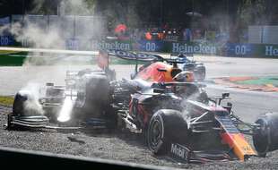 L'accrochage entre Max Verstappen et Lewis Hamilton lors du GP de Monza, le 12 septembre 2021.