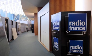 Dans les couloirs de Radio France, le 3 avril 2015
