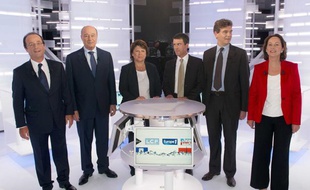 Les six candidats aux primaires socialistes lors du deuxième débat sur le plateau d'i-Télé, le 28 septembre 2011.