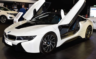 Une BMW i8 au London Motor Show, le 5 mai 2016.