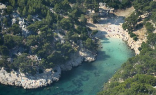 Vue aérienne en date du 30 juin 2015 du Parc national des Calanques dans les Bouches-du-Rhône