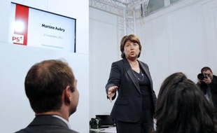 Un passage concernant le combustible nucléaire MOX a été gommé du texte validé mardi soir par le bureau national du PS alors qu'il était présent dans l'accord signé entre Martine Aubry (PS) et Cécile Duflot (EELV), a pu constater l'AFP, confirmant des informations de presse.