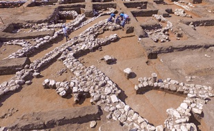 Une cité antique vieille de 5.000 ans a été découverte près de Harish, en Israël.