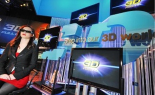 Lunettes etécran 3D en vedette au Salon de l'électronique grand public à Las Vegas.