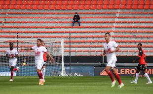 Un match entre le FC Lorient et le Stade Brestois en pleine crise du coronavirus.