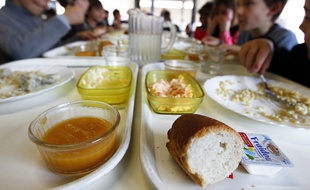 A la cantine du groupe scolaire Jean Jaurés, à Toulouse.