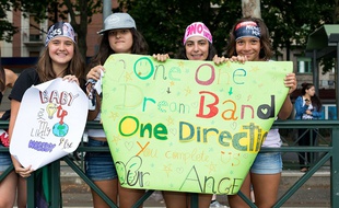 Des fans de One Direction à Turin en Italie en juillet 2014
