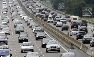 Circulation dense le 2 août 2014 sur l'A7 près de Vienne